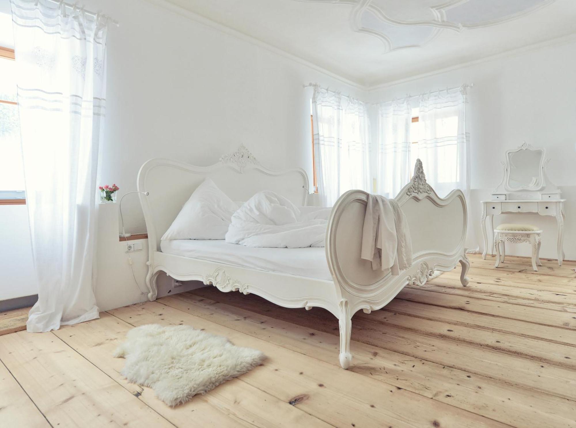 Hotel & Gourmetwirtshaus Kirchenwirt Seit 1326 ลีโอกัง ภายนอก รูปภาพ