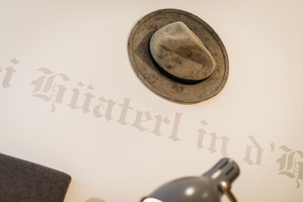 Hotel & Gourmetwirtshaus Kirchenwirt Seit 1326 ลีโอกัง ภายนอก รูปภาพ